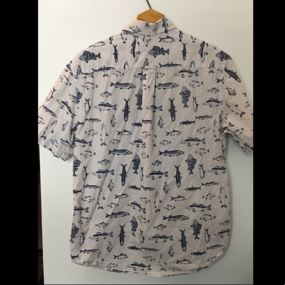 Men’s Fish Button Down Short Sleeve Shirt - Picture 2 of 4